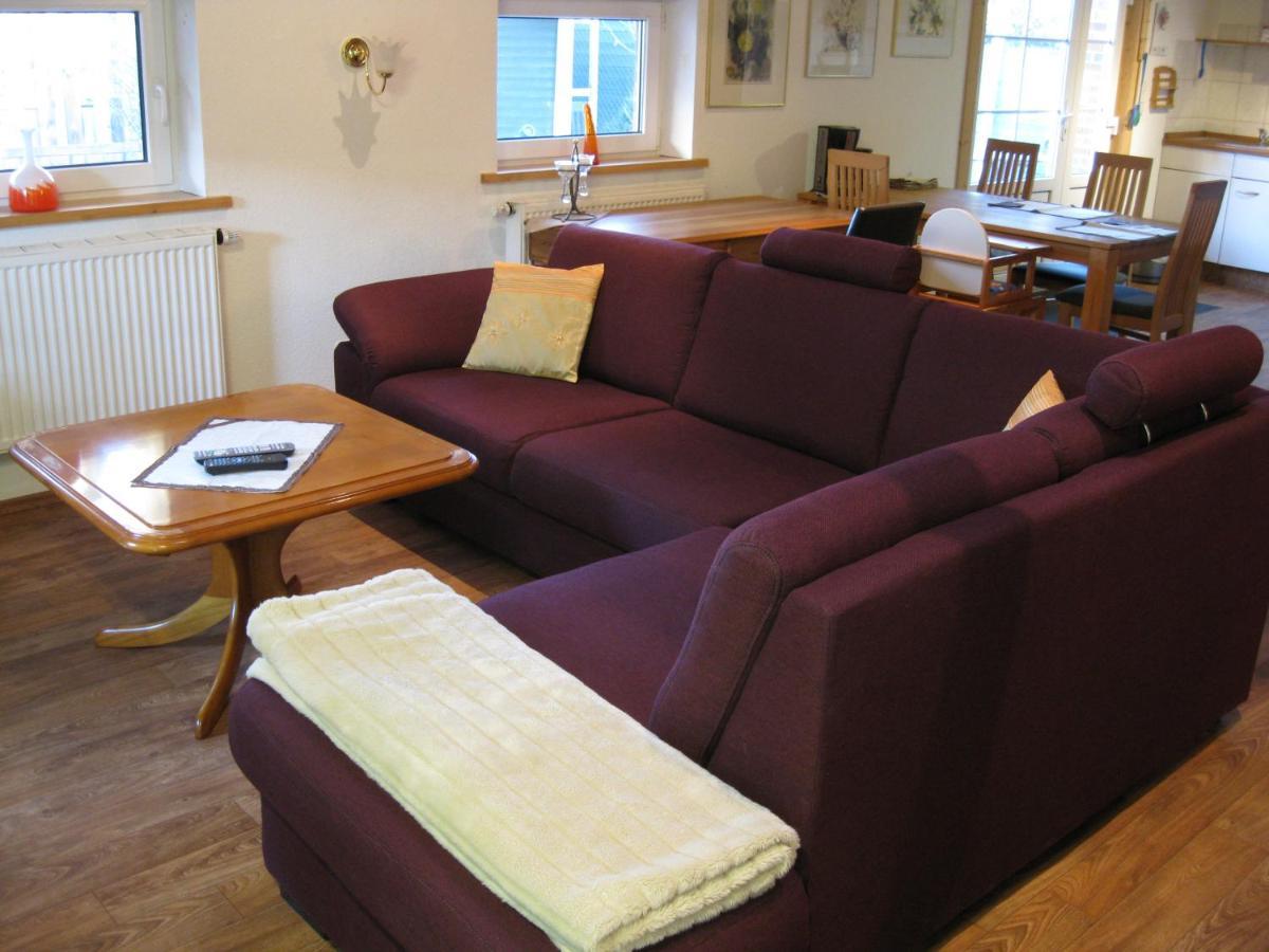 Ferienwohnung Aurich Sandhorst Eg Mit Terrasse Und Kleinem Garten エクステリア 写真
