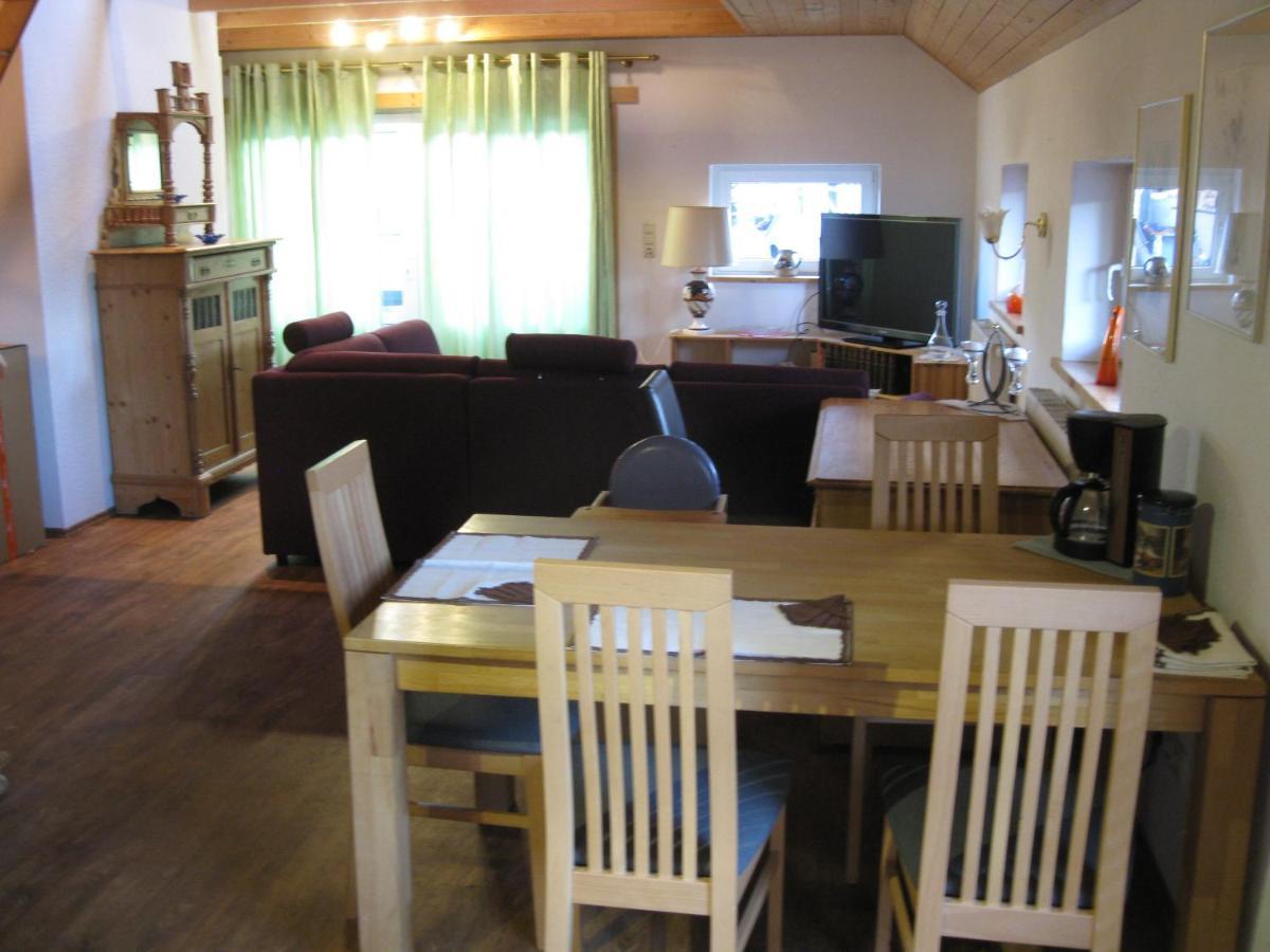 Ferienwohnung Aurich Sandhorst Eg Mit Terrasse Und Kleinem Garten エクステリア 写真