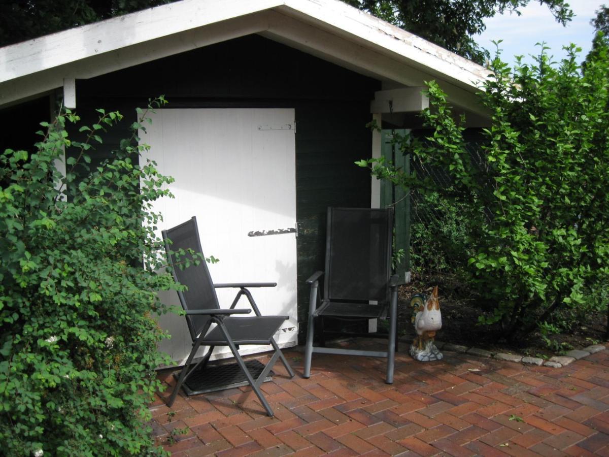 Ferienwohnung Aurich Sandhorst Eg Mit Terrasse Und Kleinem Garten エクステリア 写真