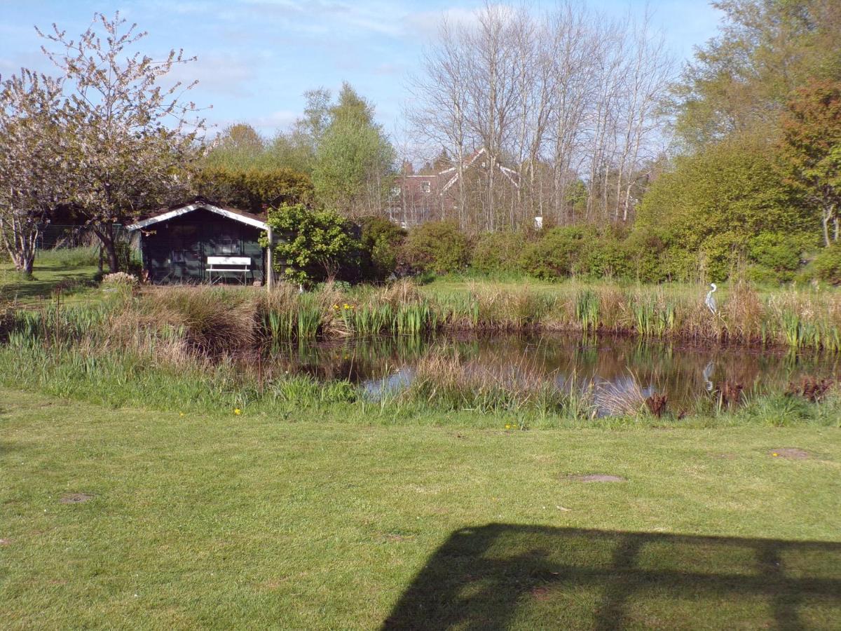Ferienwohnung Aurich Sandhorst Eg Mit Terrasse Und Kleinem Garten エクステリア 写真