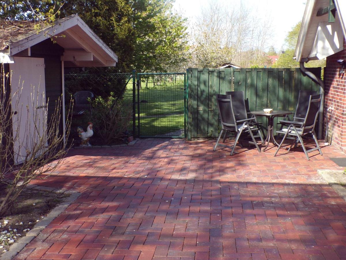 Ferienwohnung Aurich Sandhorst Eg Mit Terrasse Und Kleinem Garten エクステリア 写真